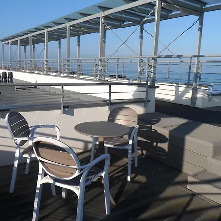 아파트 Atrium Luksusowe 사르비노보